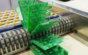 革新(xīn)電(diàn)子制造，ML100内置光縫對射光電(diàn)傳感器，助力PCB堆棧可(kě)靠檢測